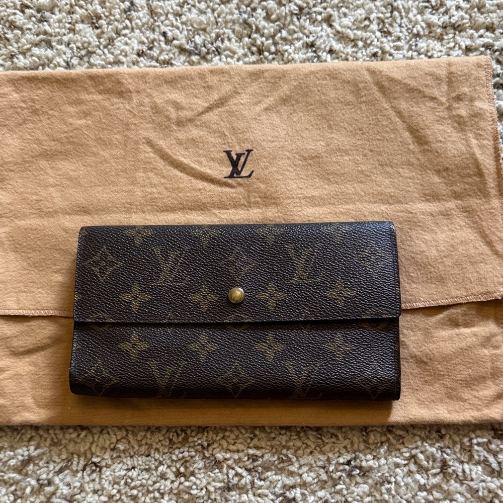 Louis Vuitton Monogram Snap-Closure Long Wallet